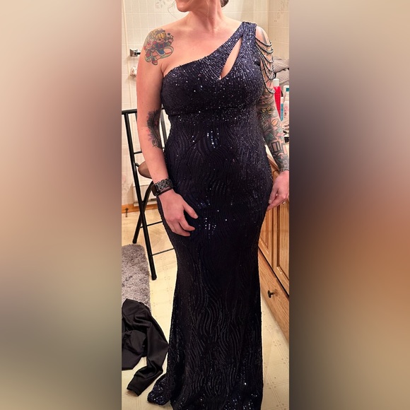 Formal blue sequin cocktail dress - Picture 5 of 5